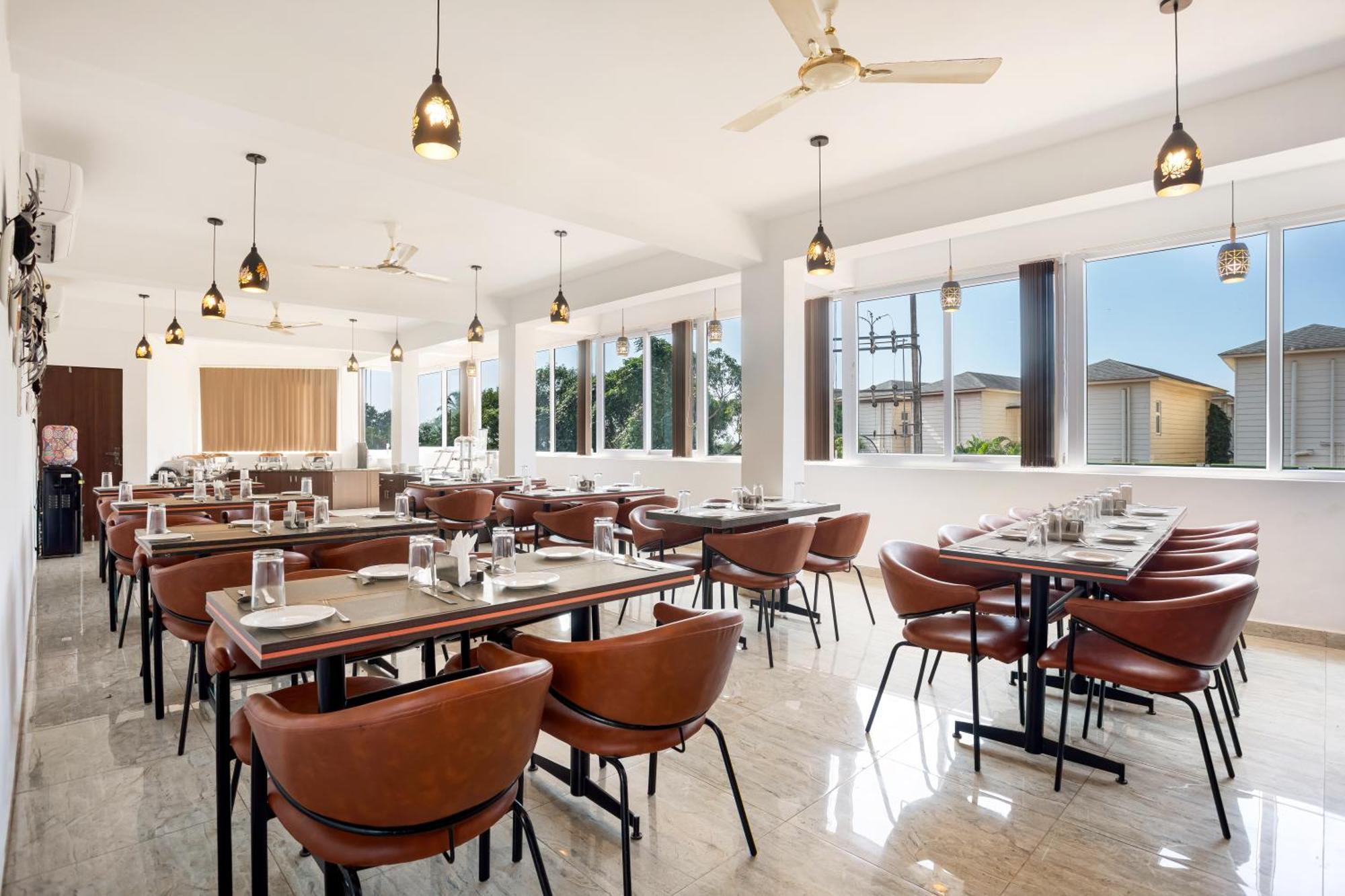 Aurum Resorts Morjim Ashvem Beach Exteriör bild