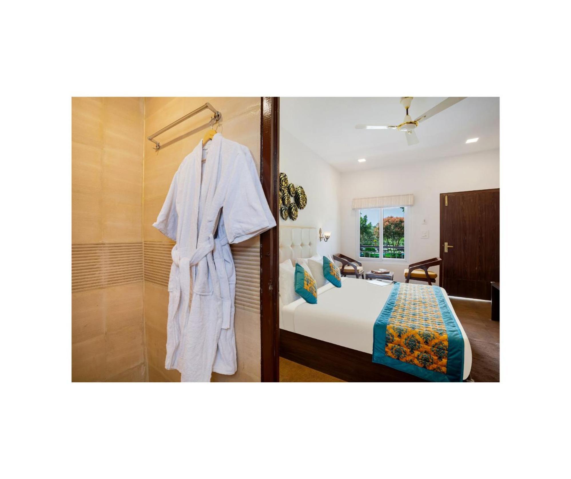 Aurum Resorts Morjim Ashvem Beach Exteriör bild