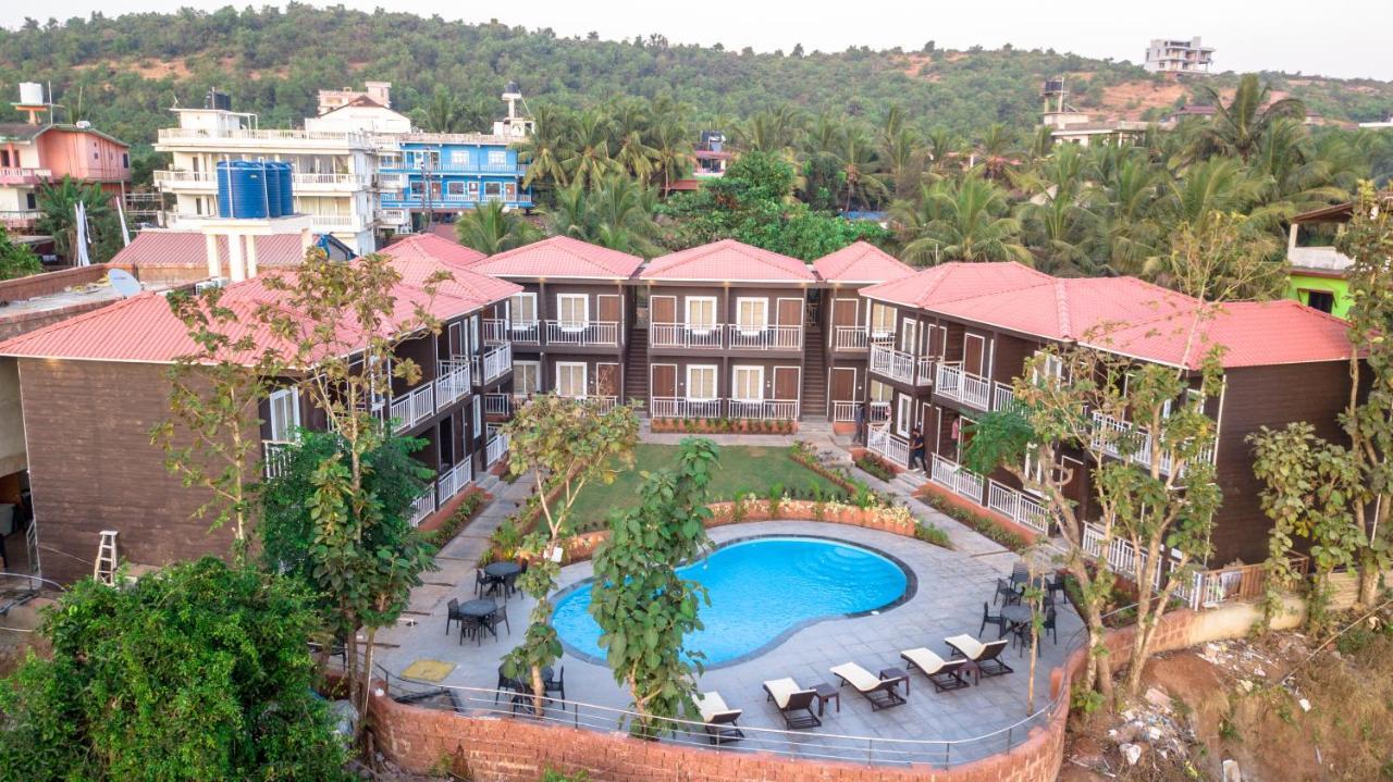 Aurum Resorts Morjim Ashvem Beach Exteriör bild